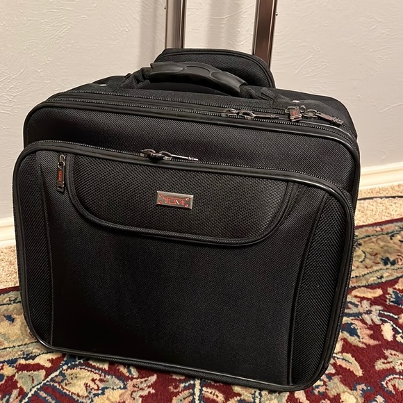 Tumi Bags Tumi Laptop Roller Suitcase For Carryon Poshmark